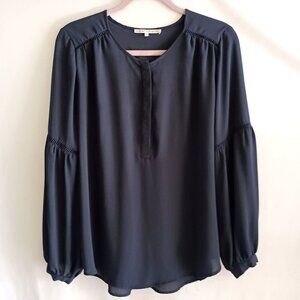 Violet + Claire Navy Blue Crochet Detail Tunic Blouse Women’s Size L Top